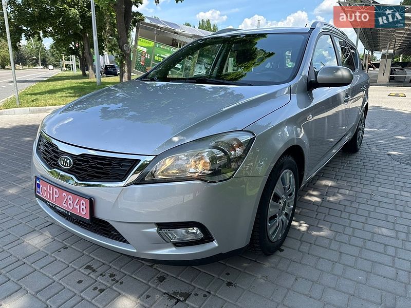 Универсал Kia Ceed 2011 в Кропивницком