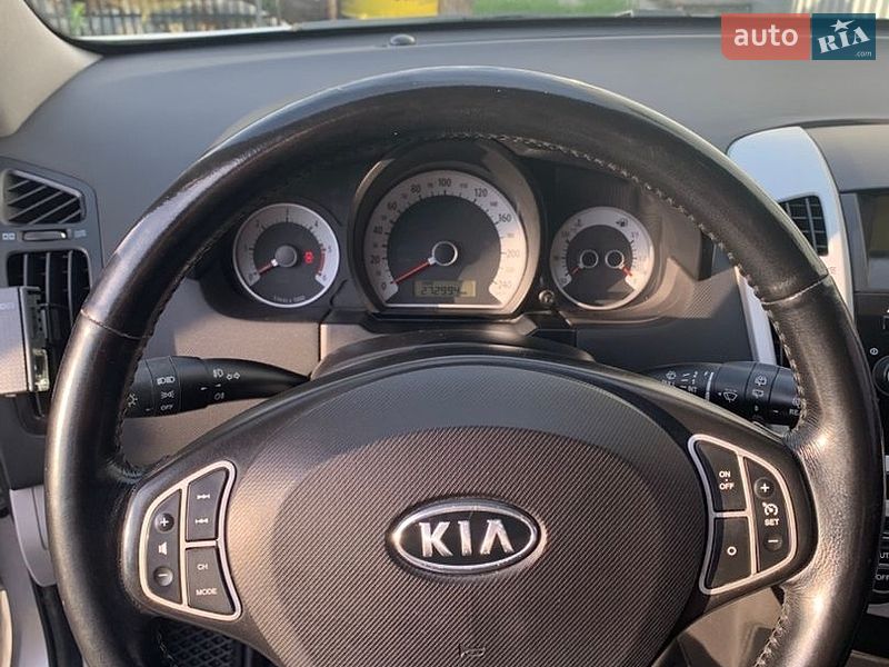Хетчбек Kia Ceed 2008 в Полтаві