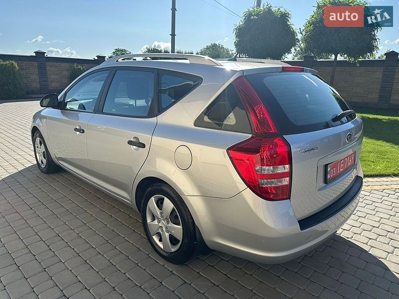 Универсал Kia Ceed 2009 в Луцке