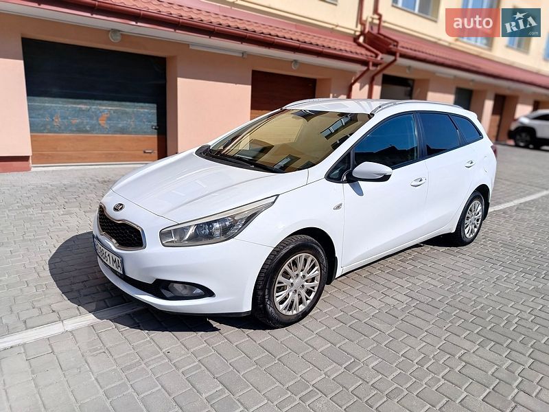 Универсал Kia Ceed 2013 в Львове
