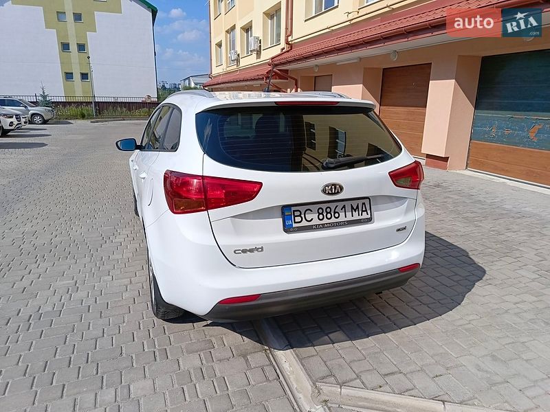 Универсал Kia Ceed 2013 в Львове