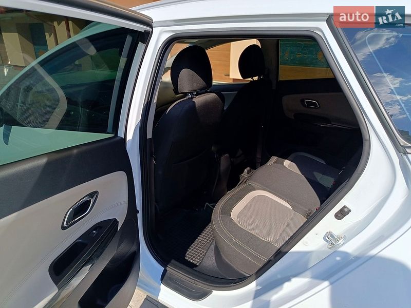 Универсал Kia Ceed 2013 в Львове