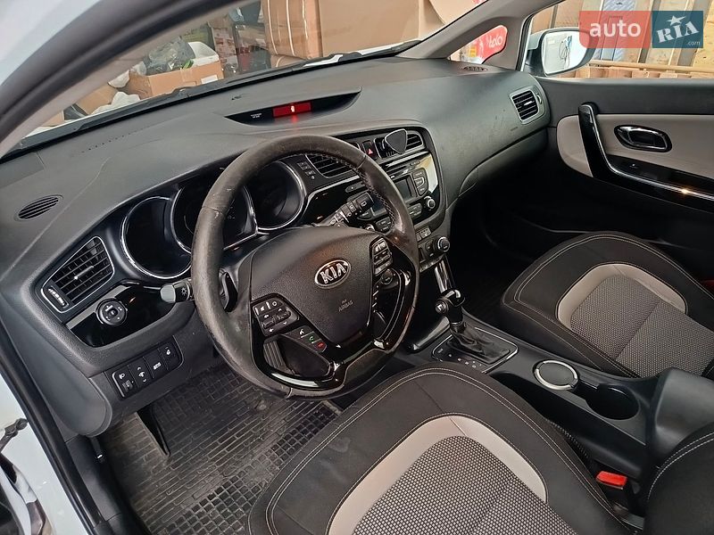 Универсал Kia Ceed 2013 в Львове