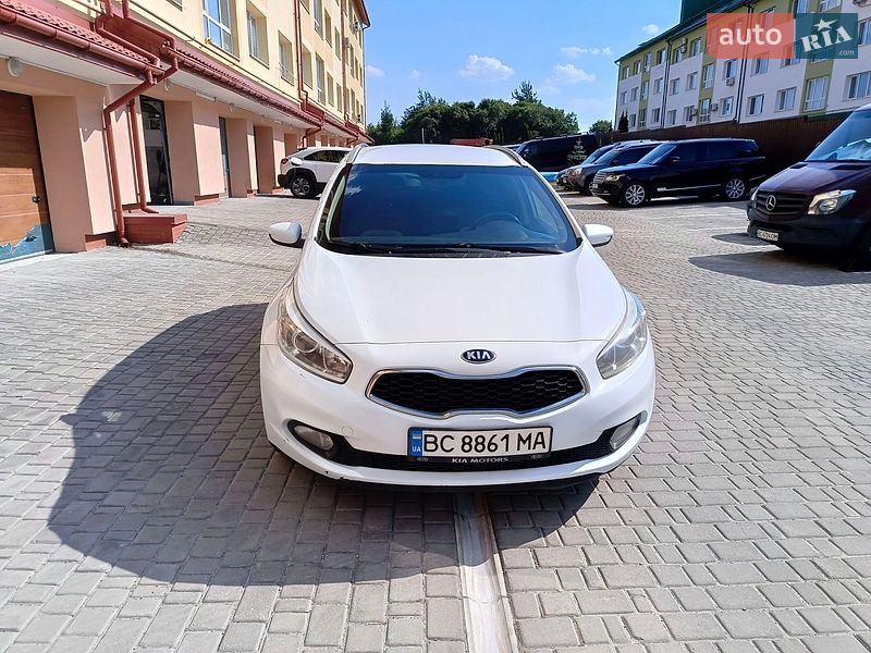 Универсал Kia Ceed 2013 в Львове