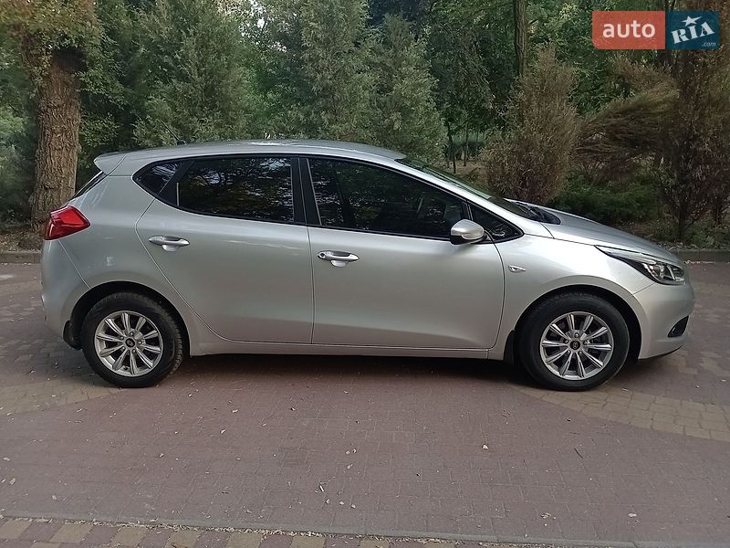Хетчбек Kia Ceed 2013 в Запоріжжі фото 7 Хетчбек Kia Ceed 2013 в Запоріжжі