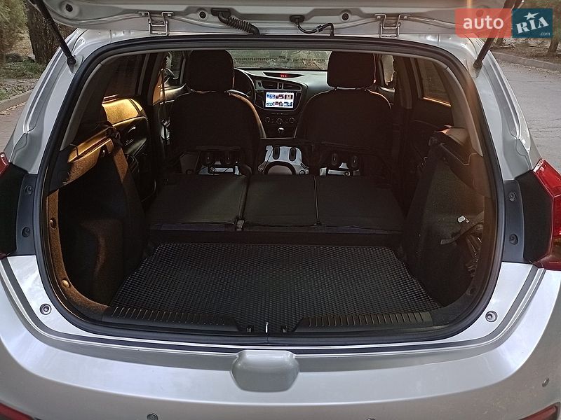 Хетчбек Kia Ceed 2013 в Запоріжжі фото 14 Хетчбек Kia Ceed 2013 в Запоріжжі