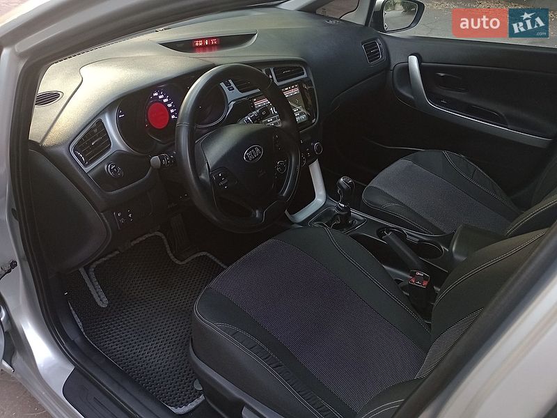 Хетчбек Kia Ceed 2013 в Запоріжжі фото 21 Хетчбек Kia Ceed 2013 в Запоріжжі