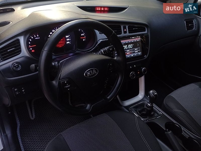 Хетчбек Kia Ceed 2013 в Запоріжжі фото 22 Хетчбек Kia Ceed 2013 в Запоріжжі