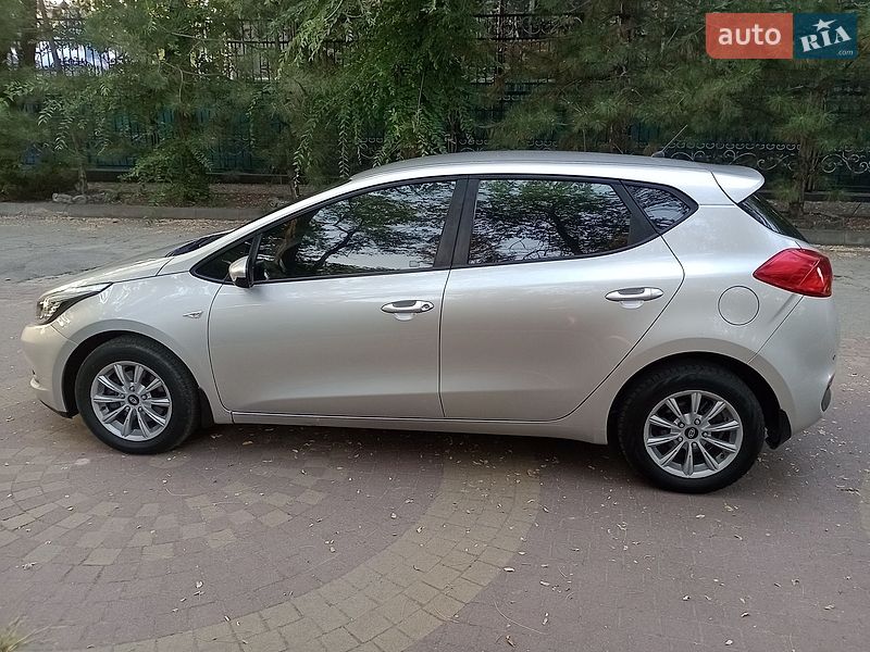 Хетчбек Kia Ceed 2013 в Запоріжжі фото 17 Хетчбек Kia Ceed 2013 в Запоріжжі