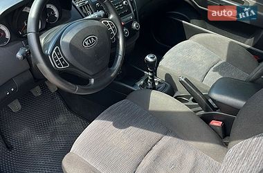 Хэтчбек Kia Ceed 2008 в Дубно