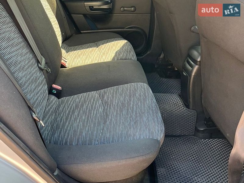 Хэтчбек Kia Ceed 2008 в Дубно