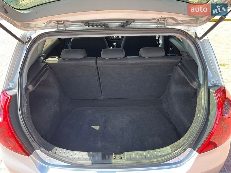 Хэтчбек Kia Ceed 2008 в Дубно