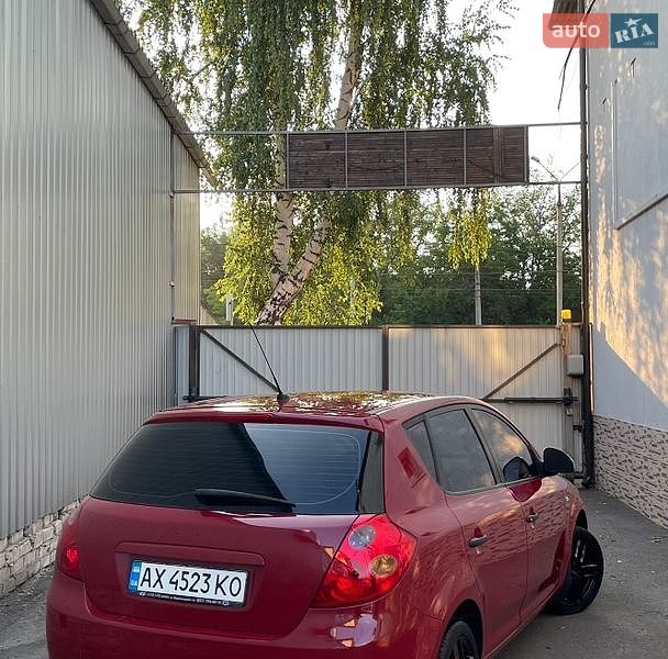 Хетчбек Kia Ceed 2007 в Харкові