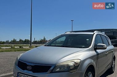 Kia Ceed  2011