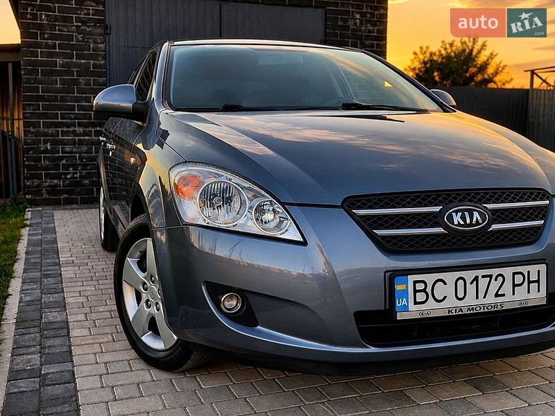 Хэтчбек Kia Ceed 2007 в Мостиске