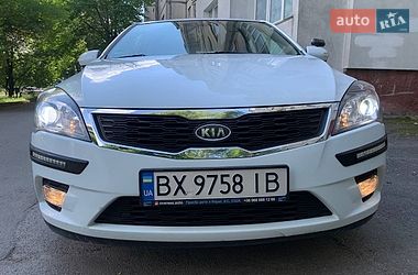 Хэтчбек Kia Ceed 2010 в Хмельницком
