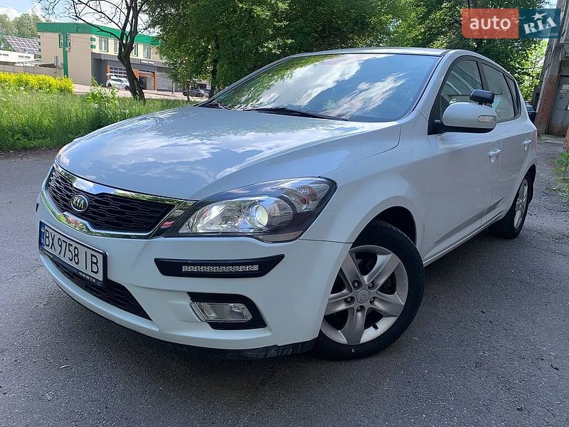 Хэтчбек Kia Ceed 2010 в Хмельницком