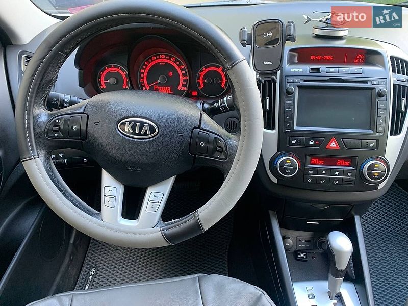 Хэтчбек Kia Ceed 2010 в Хмельницком