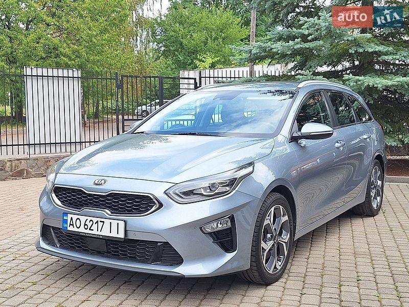 Универсал Kia Ceed 2018 в Сваляве