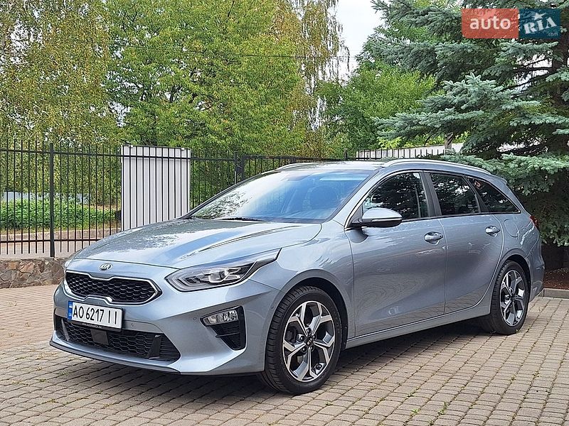 Универсал Kia Ceed 2018 в Сваляве
