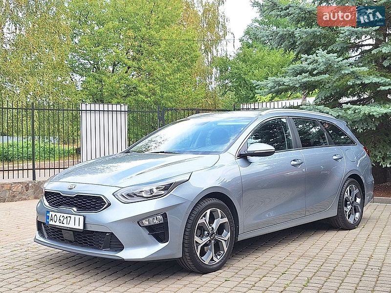 Универсал Kia Ceed 2018 в Сваляве