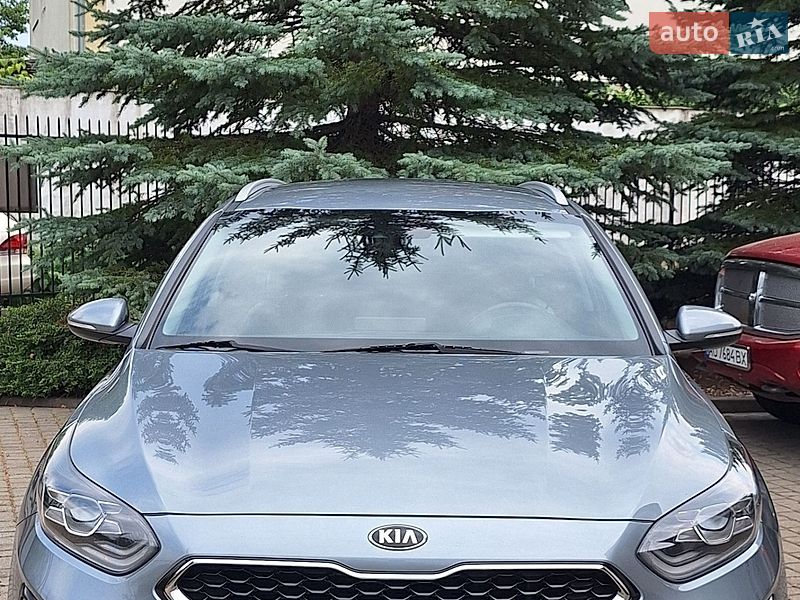 Универсал Kia Ceed 2018 в Сваляве