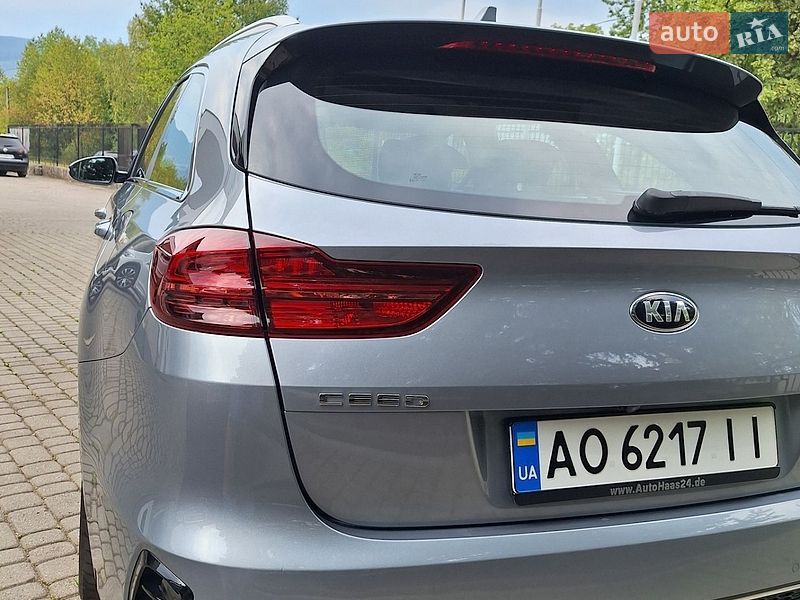 Универсал Kia Ceed 2018 в Сваляве