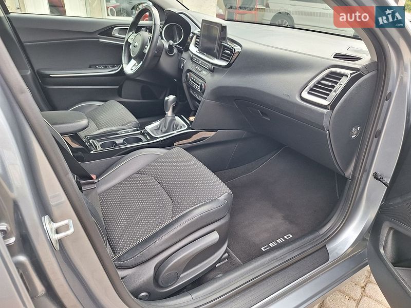 Универсал Kia Ceed 2018 в Сваляве