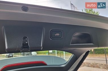 Универсал Kia Ceed 2018 в Сваляве