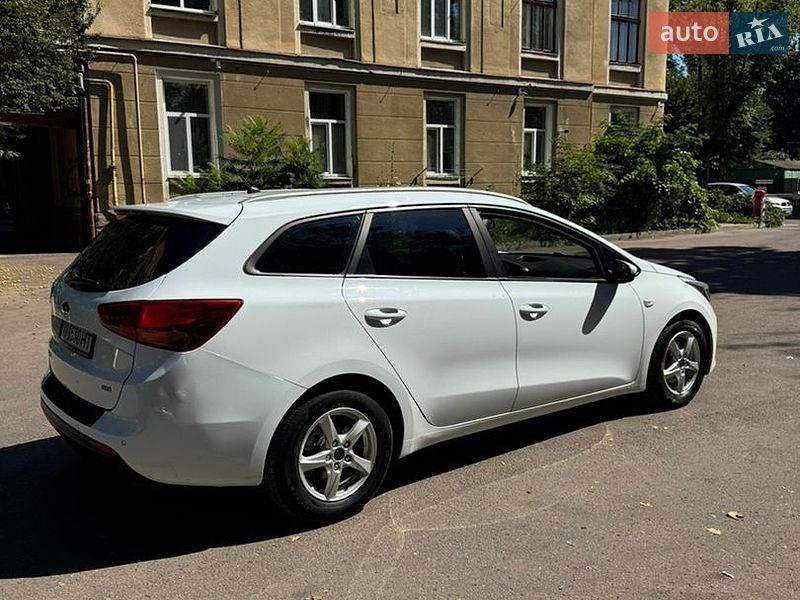 Универсал Kia Ceed 2016 в Ивано-Франковске фото 2 Универсал Kia Ceed 2016 в Ивано-Франковске
