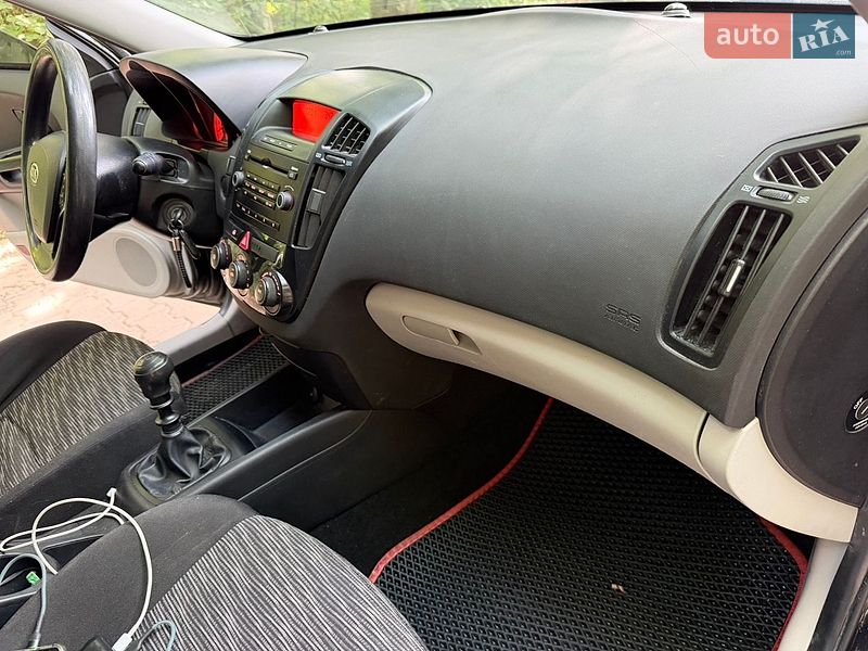 Хетчбек Kia Ceed 2008 в Тернополі