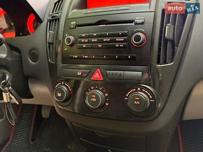 Хетчбек Kia Ceed 2008 в Тернополі
