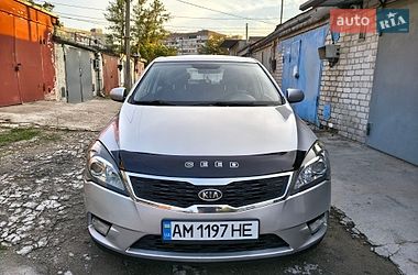 Kia Ceed  2009