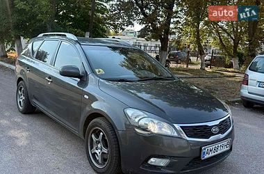 Kia Ceed  2011