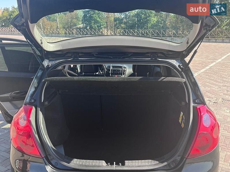 Хэтчбек Kia Ceed 2009 в Харькове
