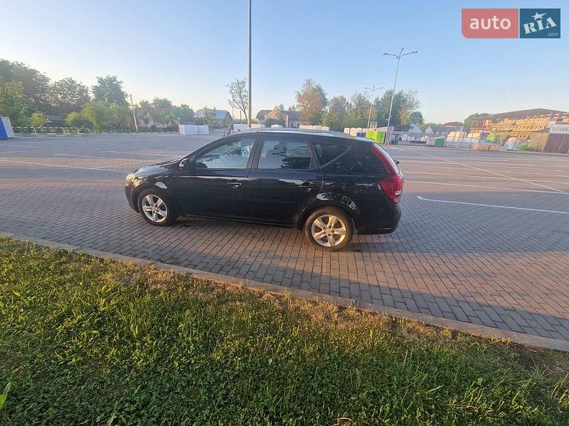 Универсал Kia Ceed 2011 в Коломые