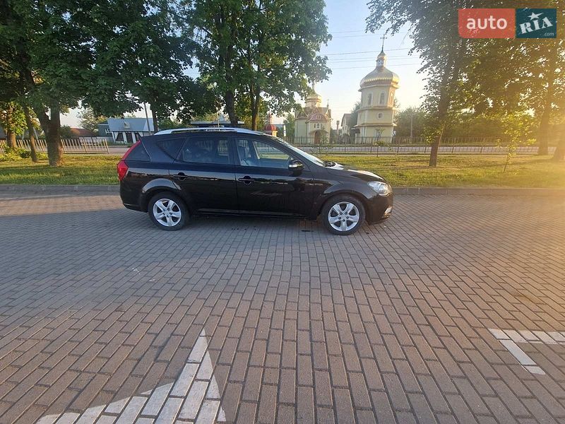 Универсал Kia Ceed 2011 в Коломые