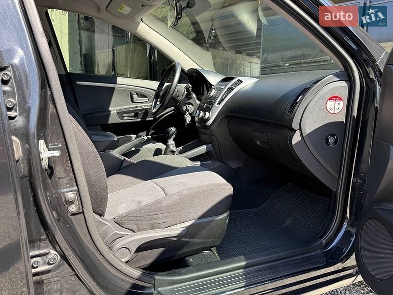 Универсал Kia Ceed 2012 в Днепре фото 17 Универсал Kia Ceed 2012 в Днепре