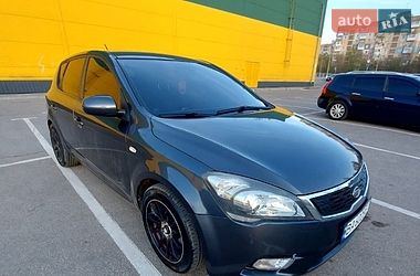 Kia Ceed  2009