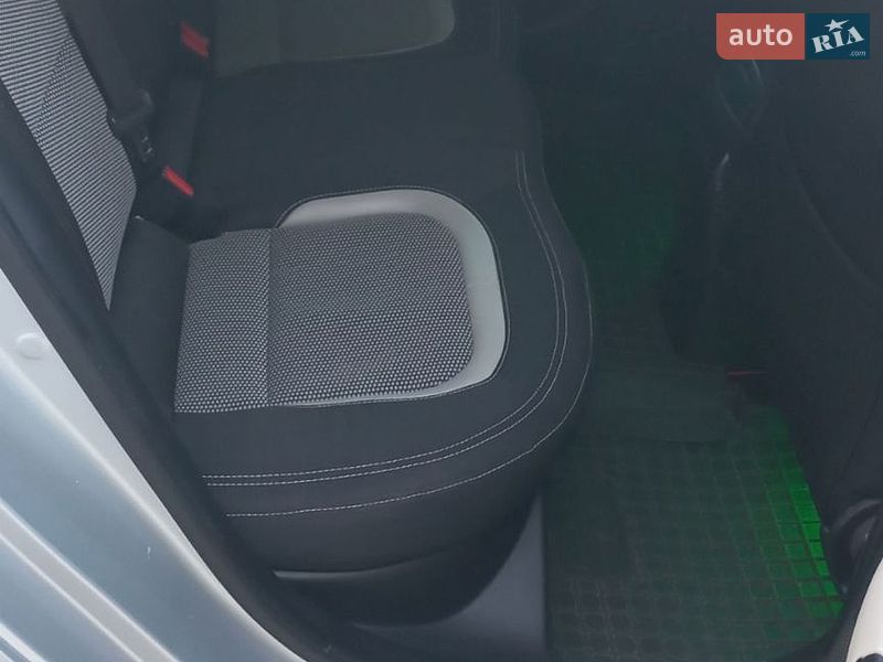 Универсал Kia Ceed 2013 в Нетешине