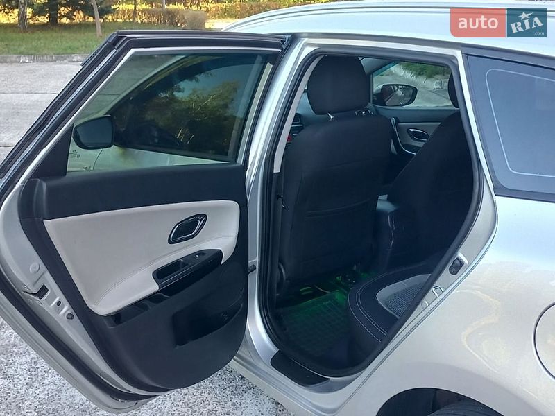 Универсал Kia Ceed 2013 в Нетешине