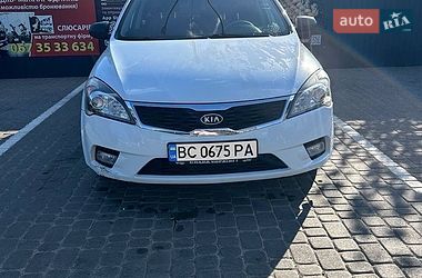 Хэтчбек Kia Ceed 2011 в Жовкве Хэтчбек Kia Ceed 2011 в Жовкве