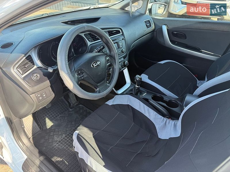 Универсал Kia Ceed 2015 в Киеве