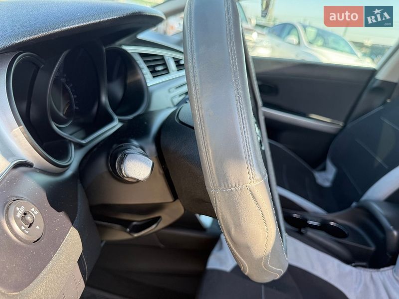 Универсал Kia Ceed 2015 в Киеве