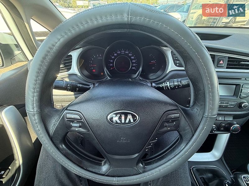 Универсал Kia Ceed 2015 в Киеве