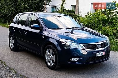kia ceed 2010 в Луцк от профессионального продавца Сергій Іванович Омельчук