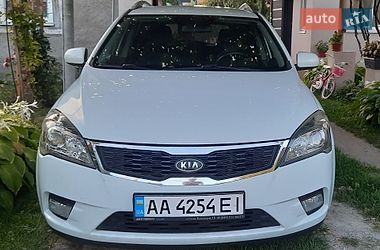 Универсал Kia Ceed 2011 в Киеве
