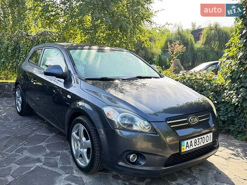 Хетчбек Kia Ceed 2009 в Козині