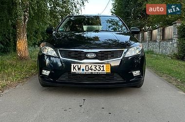 Kia Ceed  2010