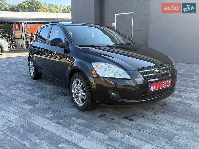Хетчбек Kia Ceed 2009 в Луцьку